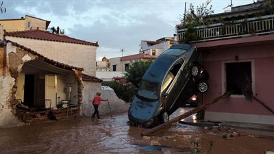 مصر تعرب عن تضامنها مع اليونان جزاء الفيضانات الغزيرة