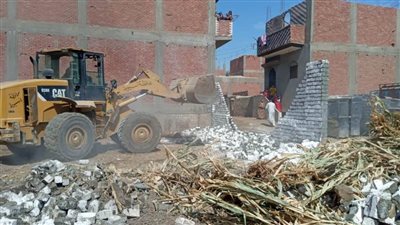 تنفيذ 8 حالات إزالة بمركزي القوصية والفتح