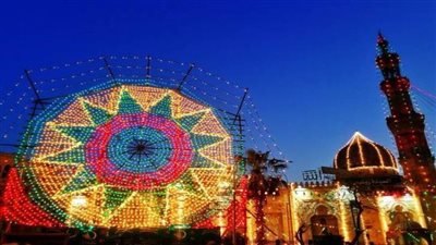 مظاهر الاحتفال بالمولد النبوي حول العالم.. حلوى ومديح وقلوب مستبشرة بمولده