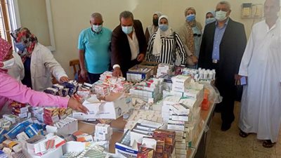 توقيع الكشف الطبي على 1130 حالة في قافلة جامعة طنطا الطبية