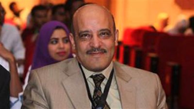 جامعة أسوان: تجهيز المنصات الاكترونية وربطها بمركز المعلومات وشبكة الاتصالات بالجامعة