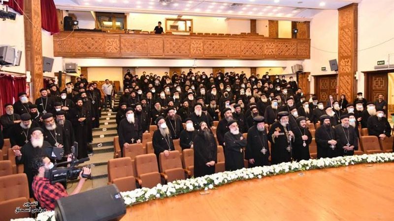 البابا تواضروس مع