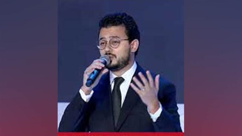 المنشد الشاب مصطفى
