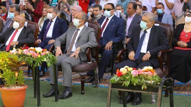 وزير القوي العاملة