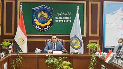 رئيس جامعة دمنهور: قطاع الدراسات العليا والبحوث خادم للمجتمع