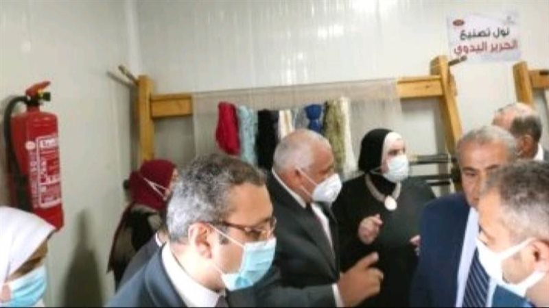 وزير الزراعة يفتتح