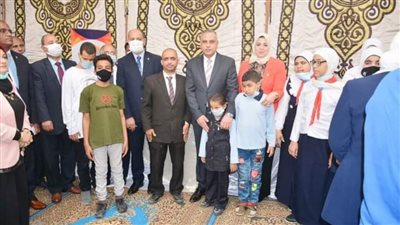 محافظ سوهاج يشهد حفل مدرسة النور للمكفوفين بذكرى المولد النبوي الشريف