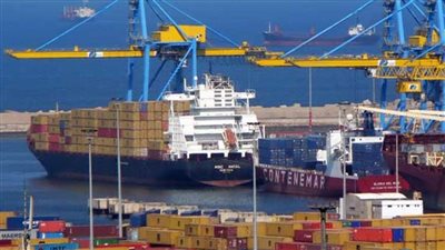 تداول 332 شاحنة و3600 طن بضائع عامة بموانيء البحر الأحمر