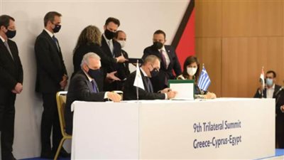 وزيرة الهجرة توقع مذكرة تفاهم مع نظيريها القبرصي واليوناني