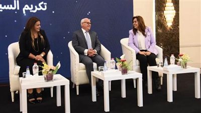 محافظا بورسعيد ودمياط يشهدان منتدى 