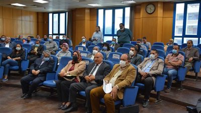 محافظ المنيا يتابع نسب تنفيذ مشروعات المبادرة الرئاسية 