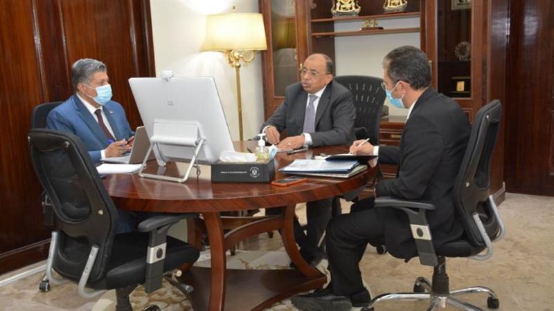 وزيرا التنمية المحلية