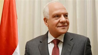 محافظ الجيزة يتفقد مستشفى ثابت للأمراض الباطنة ويشيد بدور جامعة القاهرة في دعم الخدمات الطبية