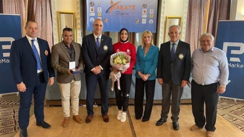 تكريم فريال أشرف