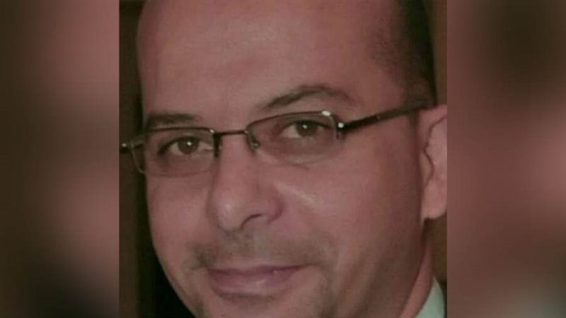 الكاتب الصحفي معتز