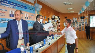 جامعة كفر الشيخ تنظم لقاء تعريفيا للطلاب الجدد بـ