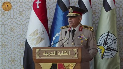 مدير شؤون ضباط القوات المسلحة يعلن قرار تعيين ومنح الأنواط لأوائل خريجي الكليات العسكرية