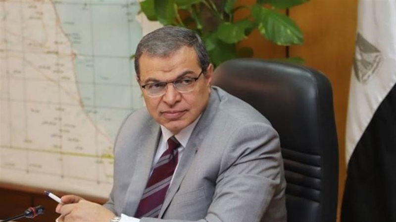 وزير القوى العاملة