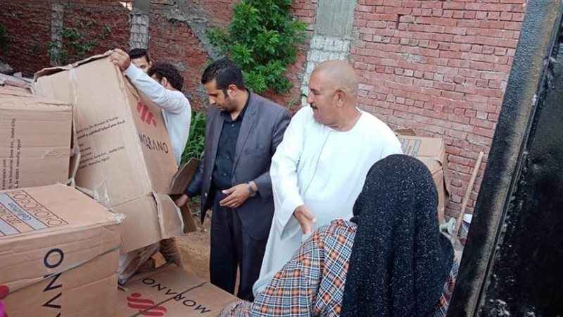 تسليم مساعدات بالمنيا