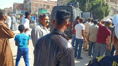 حملة لإزالة الإشعالات بقرية السبع آبار الغربية 