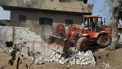 إزالة 28 حالة تعدٍ علي أملاك الدولة ضمن الموجة 18 بكفر الشيخ