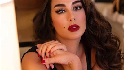 ياسمين صبري: علاقتي بوالدي منقطعة