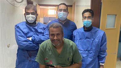 فريق طبي بمستشفى سوهاج الجامعي ينجح فى إنقاذ ساق شاب من البتر 