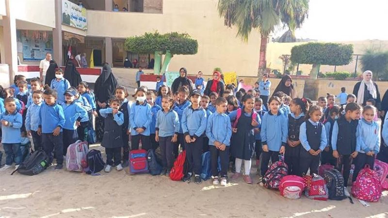 انتظام الطلاب بمدارس