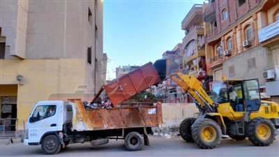 حملة نظافة ورفع تراكمات القمامة ببيلا في كفر الشيخ