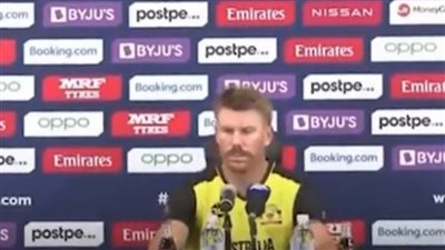 شاهد.. لاعب يتعرض لموقف محرج بعد محاولة تقليد رونالدو