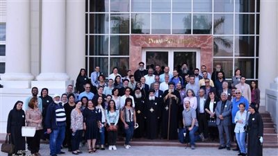 البابا تواضروس يلتقي أعضاء معهد تاريخ الكنيسة بالمعادي