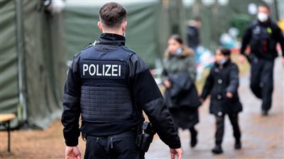 الشرطة الألمانية تعثر على مهاجر عراقي ميتا بعد عبوره الحدود البولندية الألمانية