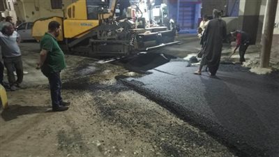 رصف شوارع منطقة شركة قلتة بحي غرب أسيوط