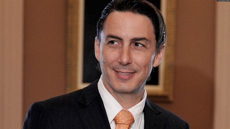 عاموس هوشستين