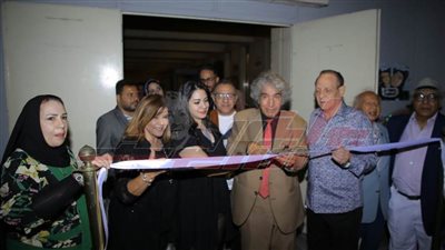 افتتاح معرض 