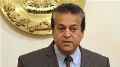 خالد عبدالغفار: استقبال 3.643 مليون جرعة من لقاح «فايزر» بمطار القاهرة الدولي