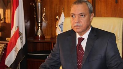 محافظ القليوبية يؤكد أهمية الالتزام بالتوقيتات الزمنية المحددة للانتهاء من المشروعات الخدمية