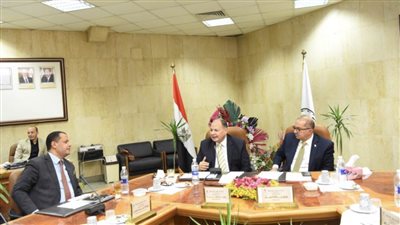 متابعة أعمال التطعيم باللقاح المضاد لفيروس كورونا تتصدر أعمال مجلس جامعة أسيوط