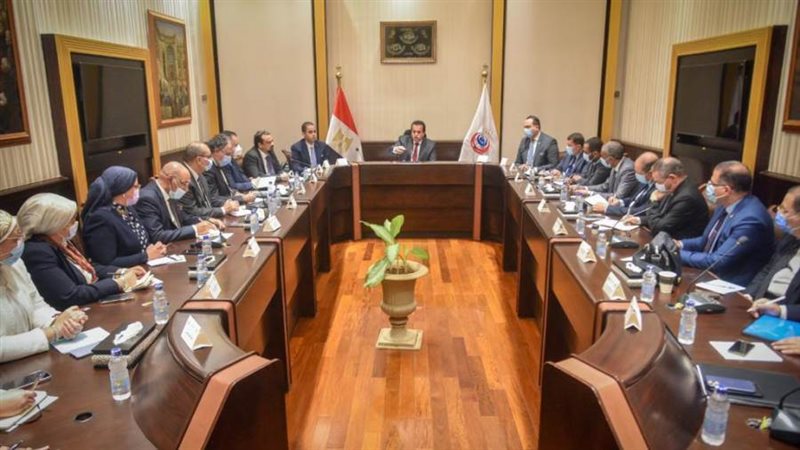 اجتماع وزير التعليم