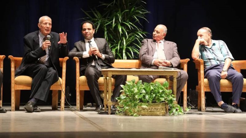 جانب من اللقاء