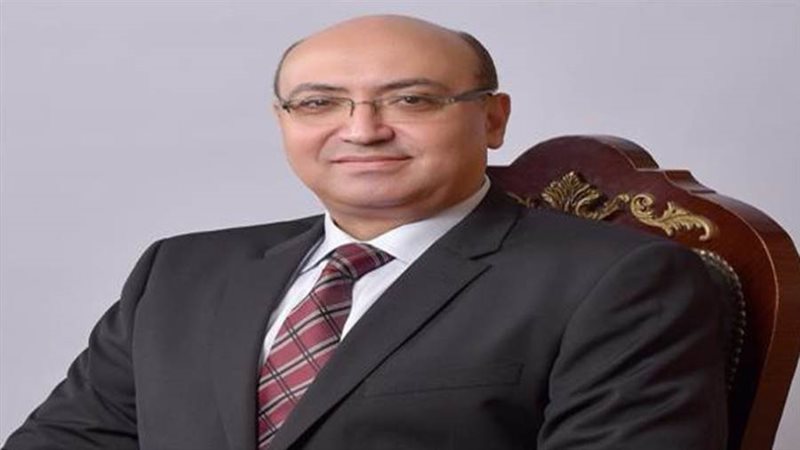 الدكتور محمد عطية