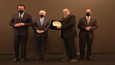 وزيرا التعليم العالي والتعليم يشهدان احتفالية تكريم الجامعات المصرية المتميزة في النشر الدولي