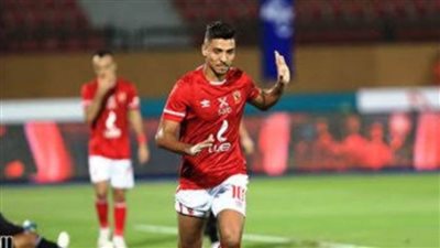 فوز الأهلي والزمالك وسقوط الإسماعيلي.. نتائج الدوري المصري والدوريات الخمسة الكبرى
