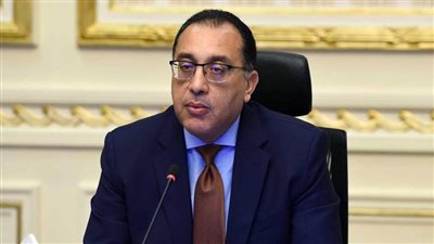 رئيس الوزراء يتابع الموقف التنفيذي لمشروعات وزارة البترول