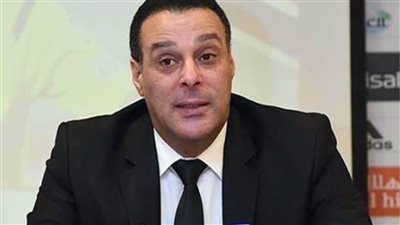 عصام عبدالفتاح يكشف هوية حكام مباراة القمة بين الأهلي والزمالك
