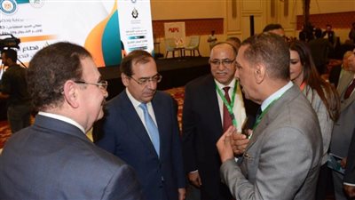 نقيب مهندسي أسيوط يطالب وزير البترول بأحقية أبناء المحافظة في العمل بمشروعات التعدين