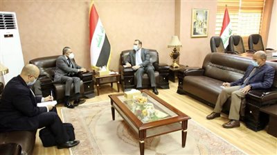 العراق ومصر يبحثان مشروع الربط الكهربائي الثلاثي