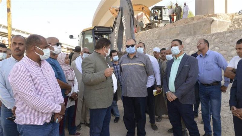 محافظ أسيوط يتفقد
