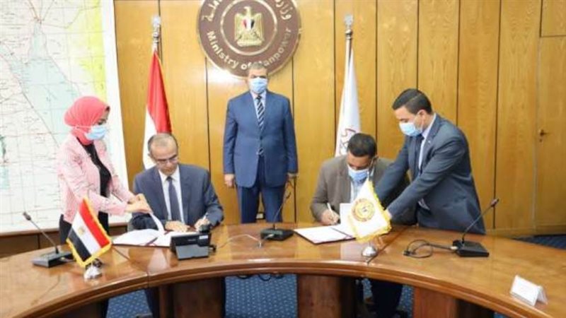 وزير القوى العاملة