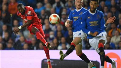 ليون الفرنسي يفوز على براغ التشيكي 3-0 ويتأهل لدور الـ32 للدوري الأوروبي